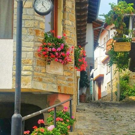 Family Hotel "Slavianska Dusha" Veliko Tŭrnovo Exterior foto