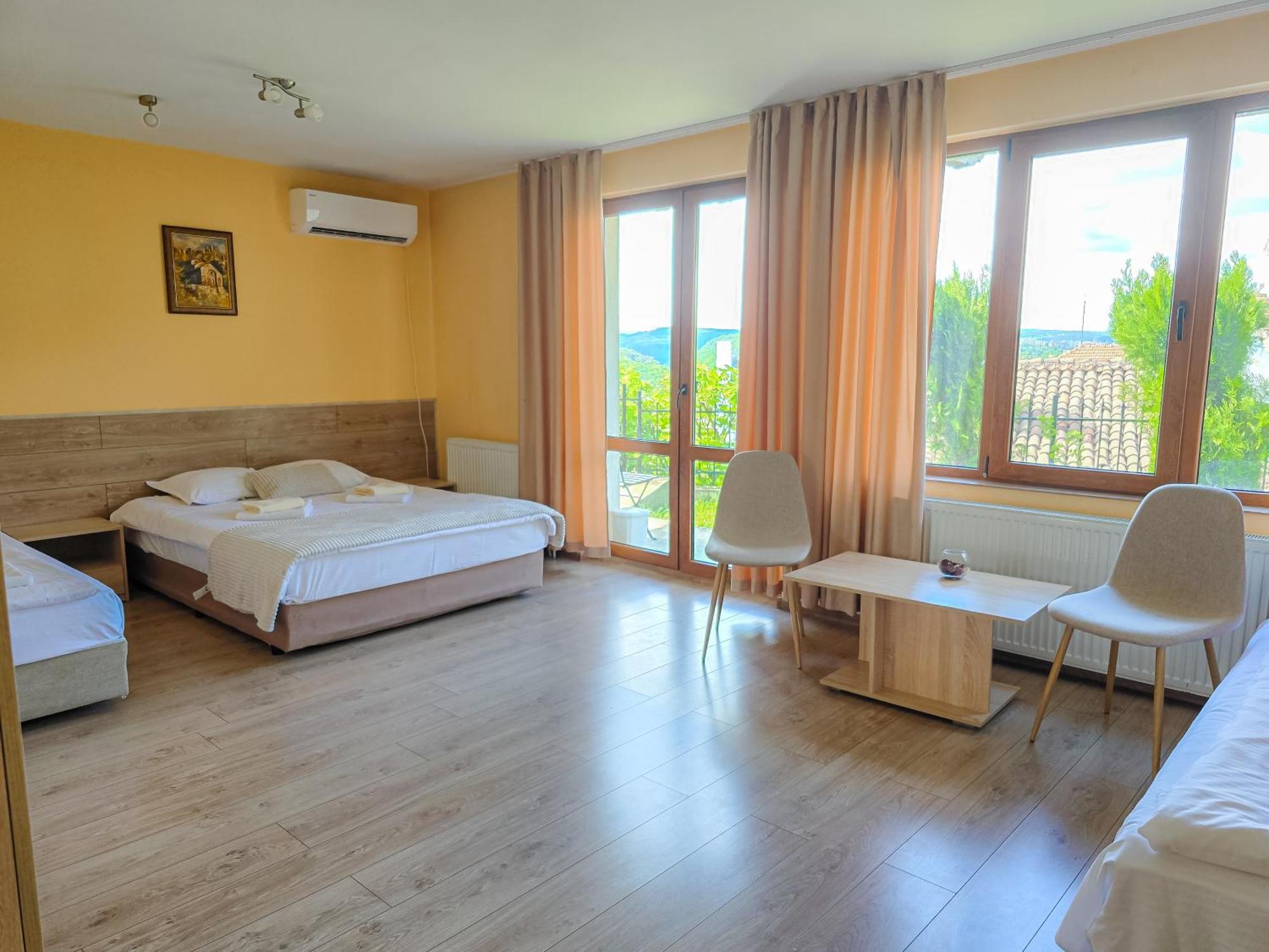 Family Hotel "Slavianska Dusha" Veliko Tŭrnovo Exterior foto