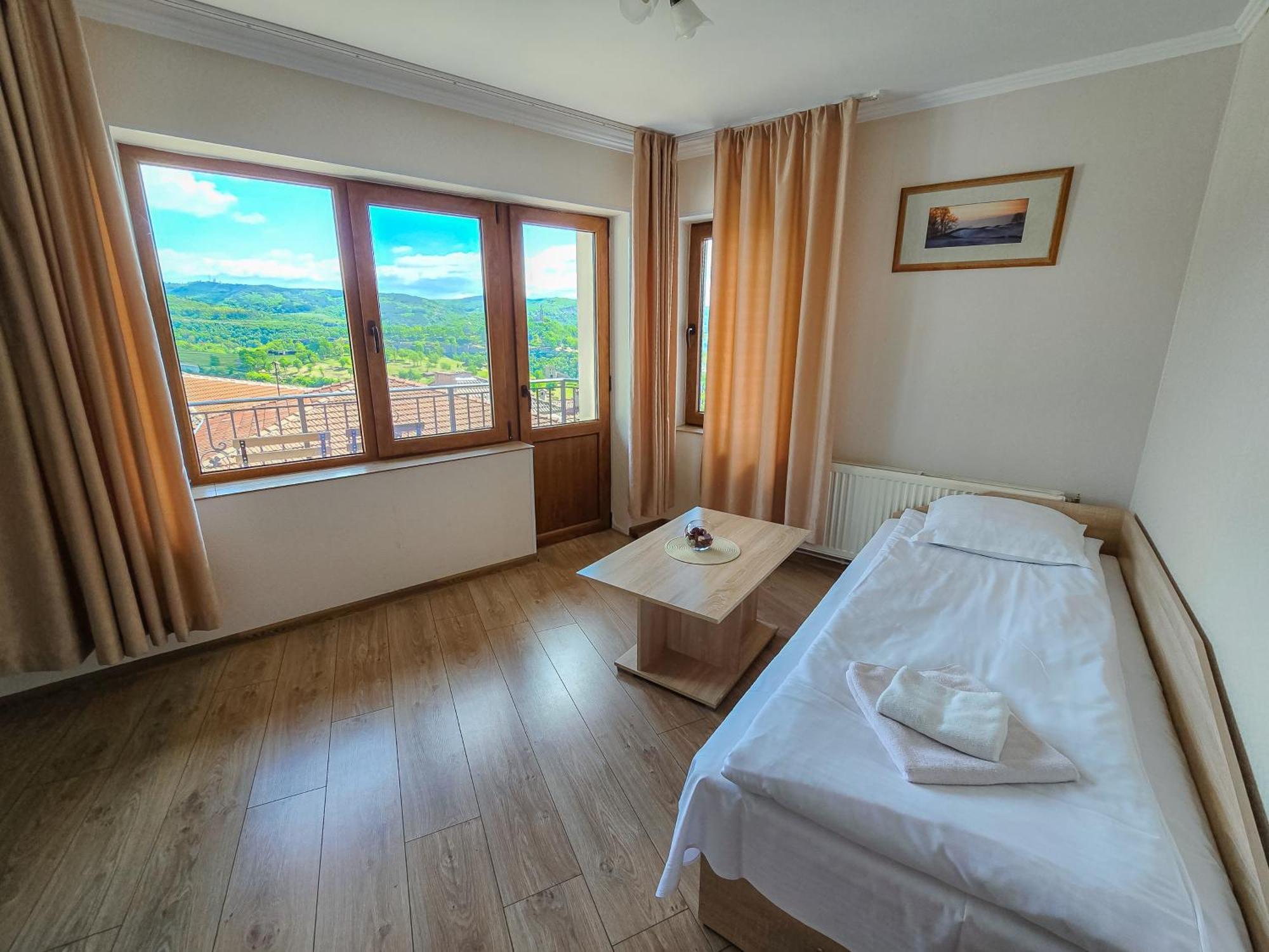 Family Hotel "Slavianska Dusha" Veliko Tŭrnovo Exterior foto