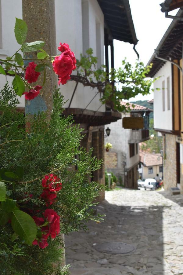 Family Hotel "Slavianska Dusha" Veliko Tŭrnovo Exterior foto